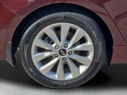 Used 2018 Kia Optima EX w/ Premium Package FWD image 8