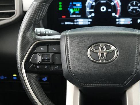 Used 2024 Toyota Tundra Limited AWD/4WD image 12