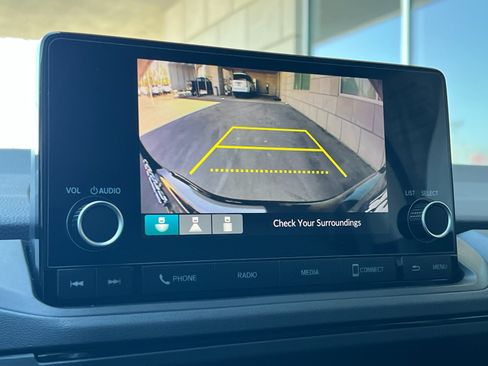 Used 2025 Honda Accord LX image 18