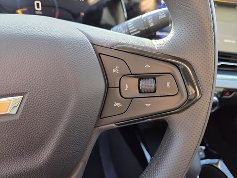 New 2026 Chevrolet Trax LT image 12