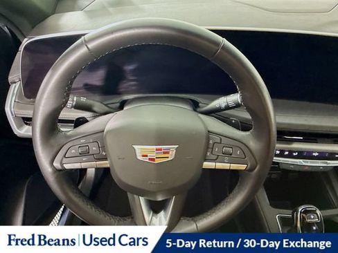 Used 2025 Cadillac XT4 Premium Luxury AWD/4WD image 16