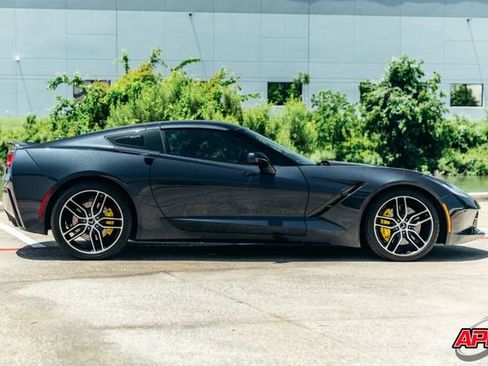 Used 2015 Chevrolet Corvette Stingray Coupe w/ 3LT Preferred Equipment Group RWD image 13