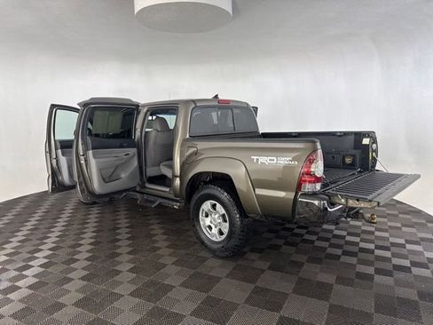 Used 2013 Toyota Tacoma 4x4 Double Cab image 18