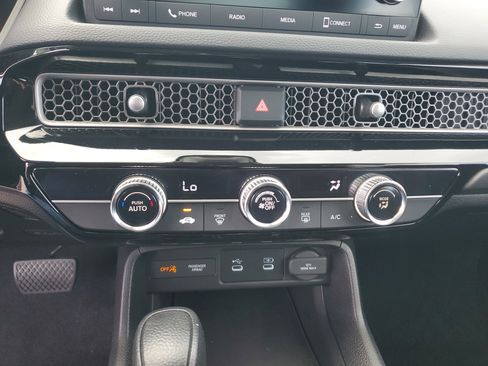 Used 2025 Honda Civic LX image 28