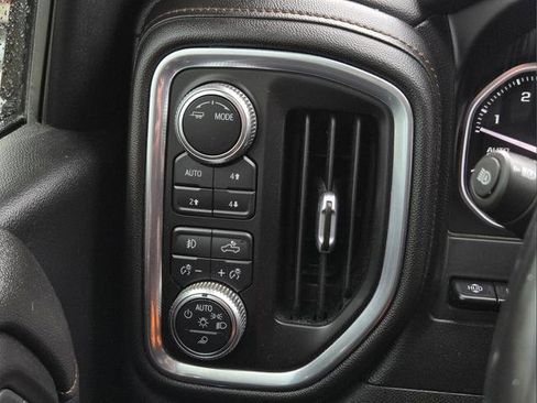 Used 2021 GMC Sierra 1500 AT4 w/ AT4 Premium Package image 15