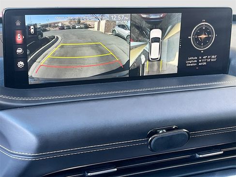 Used 2022 Genesis GV80 2.5T w/ Prestige Package 04 image 14