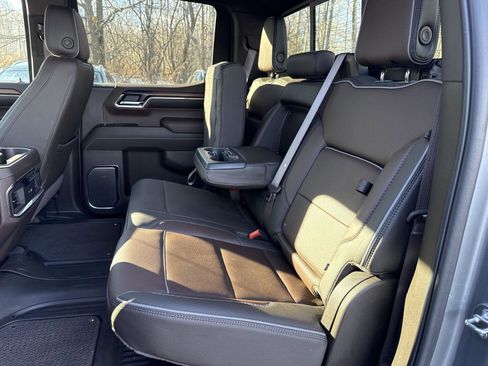 Used 2024 GMC Sierra 1500 Denali image 14