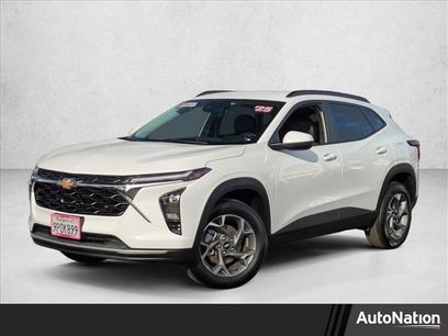 Used 2025 Chevrolet Trax LT w/ Driver Confidence Package