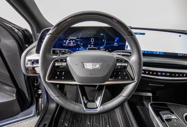 Used 2023 Cadillac Lyriq 2WD image 17