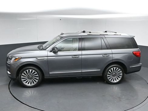 Certified 2021 Lincoln Navigator Reserve w/ Luxury Package AWD/4WD image 50