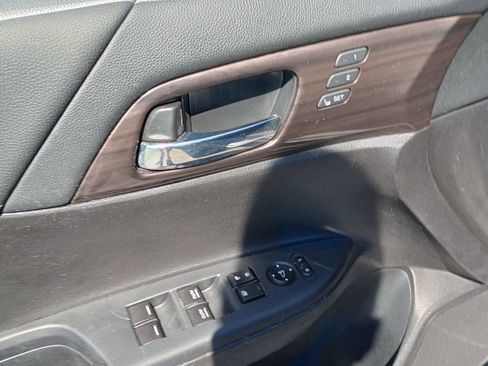 Used 2017 Honda Accord EX-L image 12