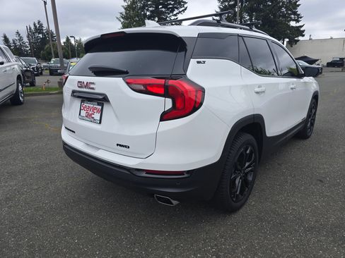 Used 2020 GMC Terrain SLT w/ Preferred Package AWD/4WD image 3
