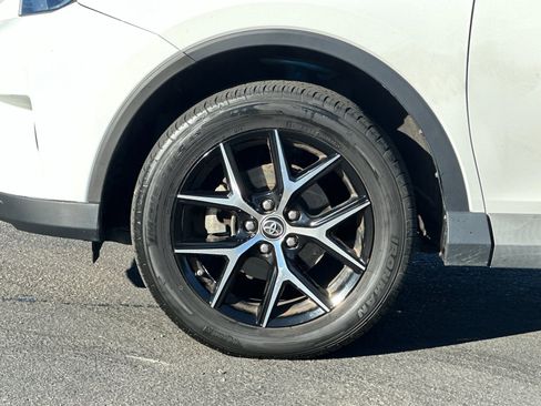 Used 2016 Toyota RAV4 SE image 24