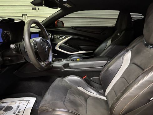 Used 2019 Chevrolet Camaro SS image 10