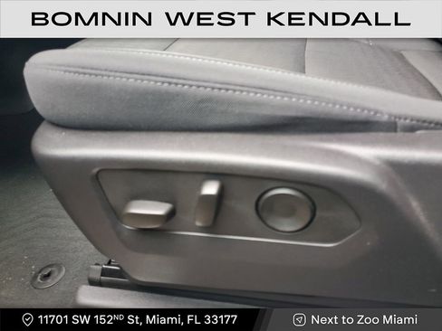 Used 2024 GMC Sierra 1500 Elevation image 10