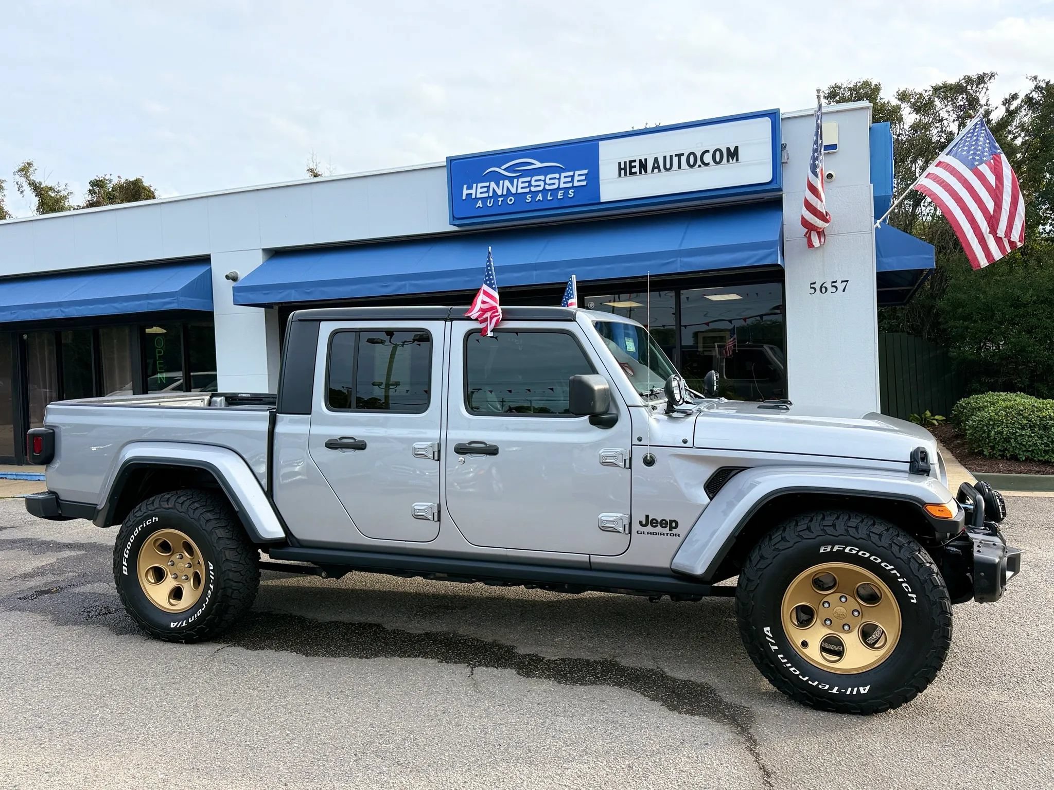 Used 2020 Jeep Gladiator Sport w/ Quick Order Package 24S AWD/4WD image 14