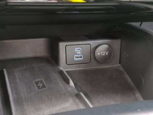Used 2023 Ford Escape Platinum AWD/4WD image 19