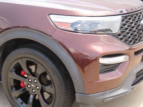 Used 2020 Ford Explorer ST w/ ST Street Pack AWD/4WD image 5