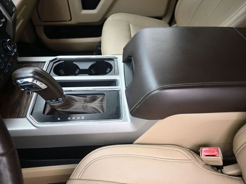 Certified 2018 Ford F150 Lariat image 20