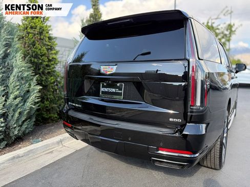 Used 2025 Cadillac Escalade ESV Sport AWD/4WD image 43