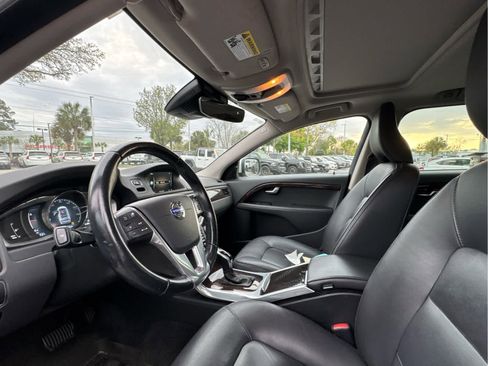 Used 2015 Volvo XC70 T6 Platinum w/ Climate Package image 28