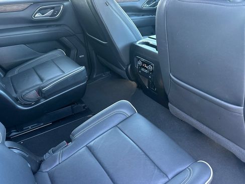 Used 2024 Chevrolet Tahoe Premier RWD image 18