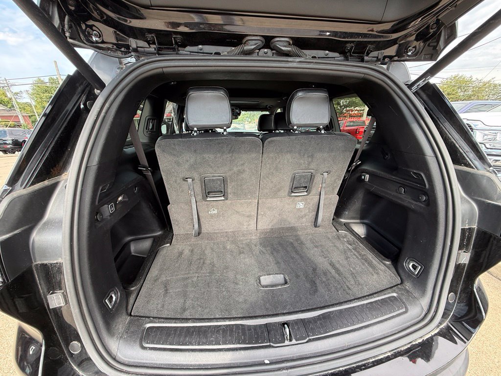 Used 2023 Jeep Grand Cherokee L Laredo AWD/4WD image 27