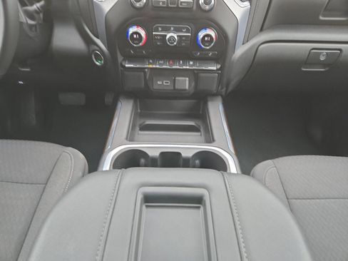 Used 2021 GMC Sierra 1500 Elevation image 21