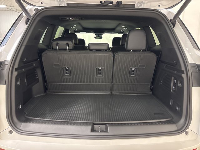 Used 2025 Buick Enclave Avenir w/ Super Cruise Package AWD/4WD image 15