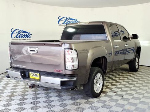 Used 2007 GMC Sierra 1500 SLE w/ SLE1 Preferred Package AWD/4WD image 7
