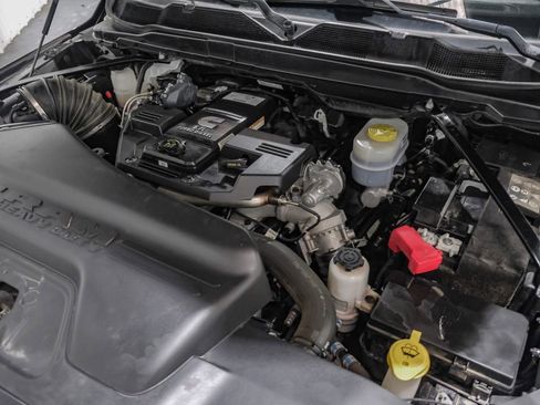 Used 2024 RAM 3500 Tradesman w/ Chrome Appearance Group image 54