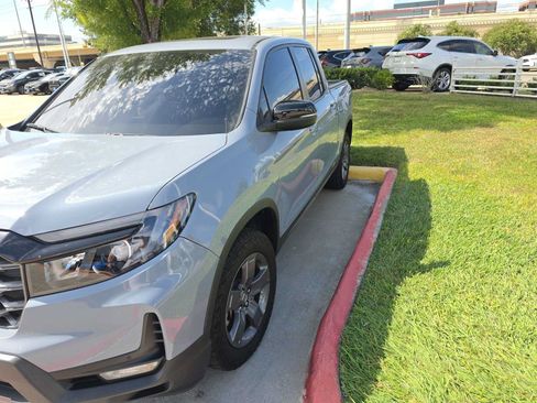 Used 2025 Honda Ridgeline TrailSport image 1