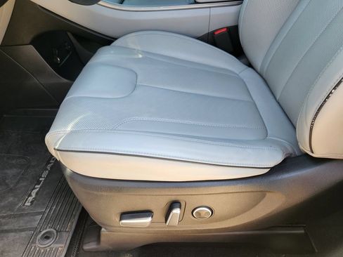 Used 2024 Hyundai Palisade SEL FWD image 24