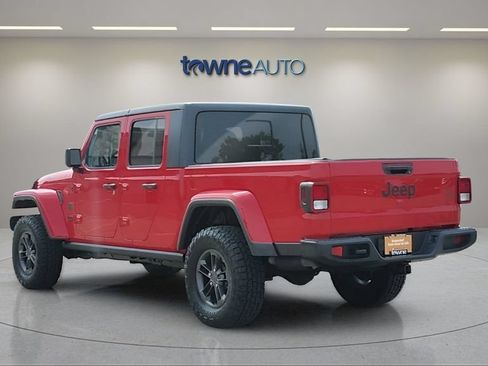 Used 2021 Jeep Gladiator Sport AWD/4WD image 3