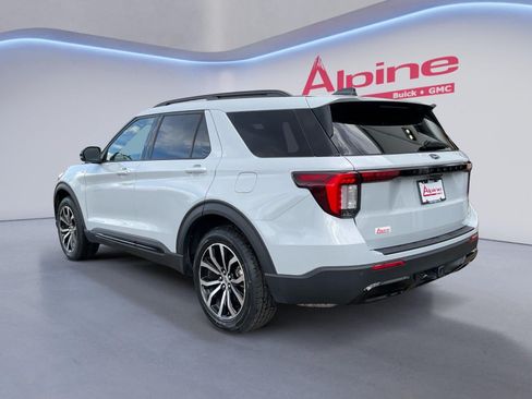 Used 2026 Ford Explorer ST-Line AWD/4WD image 3