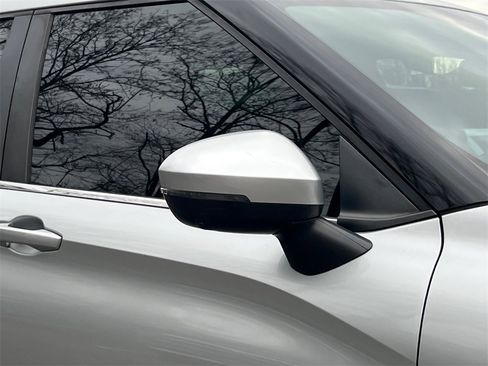 Used 2022 Mitsubishi Outlander SE image 7