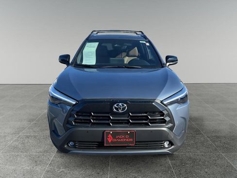Used 2026 Toyota Corolla Cross XLE image 2