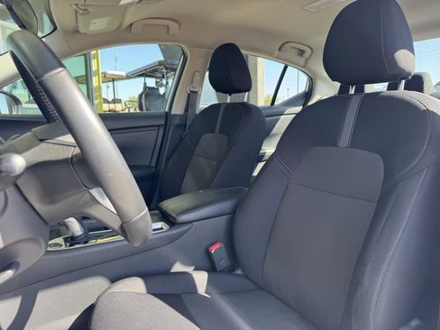 Used 2023 Nissan Sentra SV w/ All-Weather Package image 32