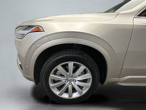 Used 2016 Volvo XC90 T6 Momentum w/ Momentum Plus Package image 3