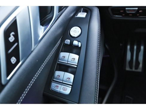 Used 2023 BMW X7 xDrive40i w/ Executive Package image 24