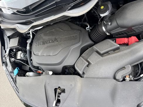 Used 2024 Honda Odyssey Sport image 36