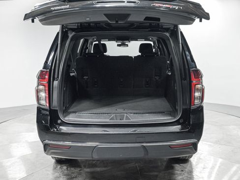 Used 2022 Chevrolet Suburban RST AWD/4WD image 6