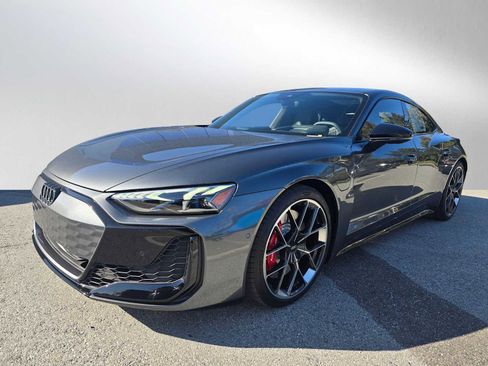 New 2026 Audi RS e-tron GT performance image 7