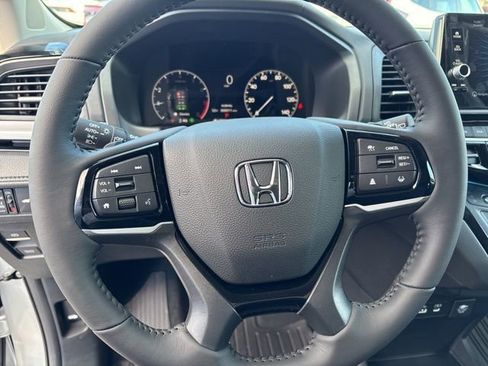 New 2026 Honda Odyssey Touring image 13