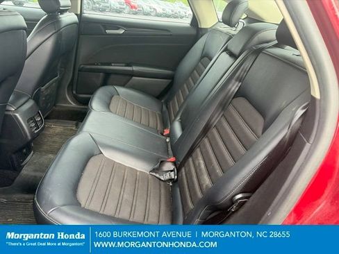 Used 2018 Ford Fusion SE FWD image 24