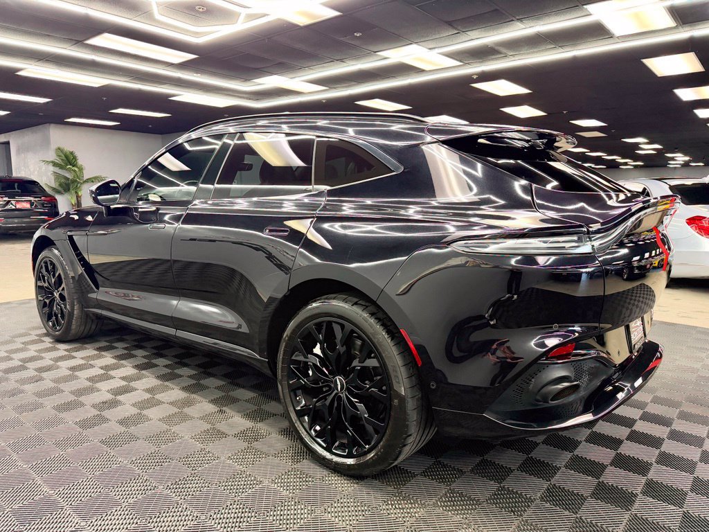 Used 2021 Aston Martin DBX AWD/4WD image 9