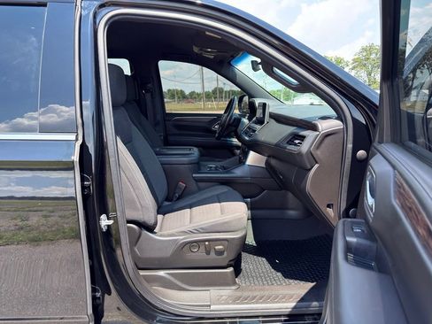 Used 2021 Chevrolet Tahoe LS AWD/4WD image 32