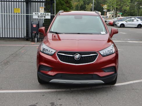 Used 2021 Buick Encore Preferred w/ Safety Package AWD/4WD image 3