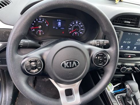 Used 2020 Kia Soul LX image 7
