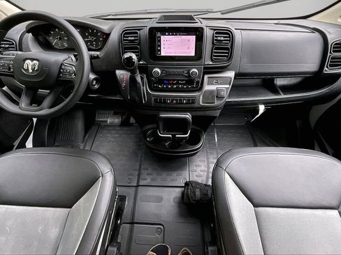Used 2024 RAM ProMaster 2500 w/ Convenience Group FWD image 14
